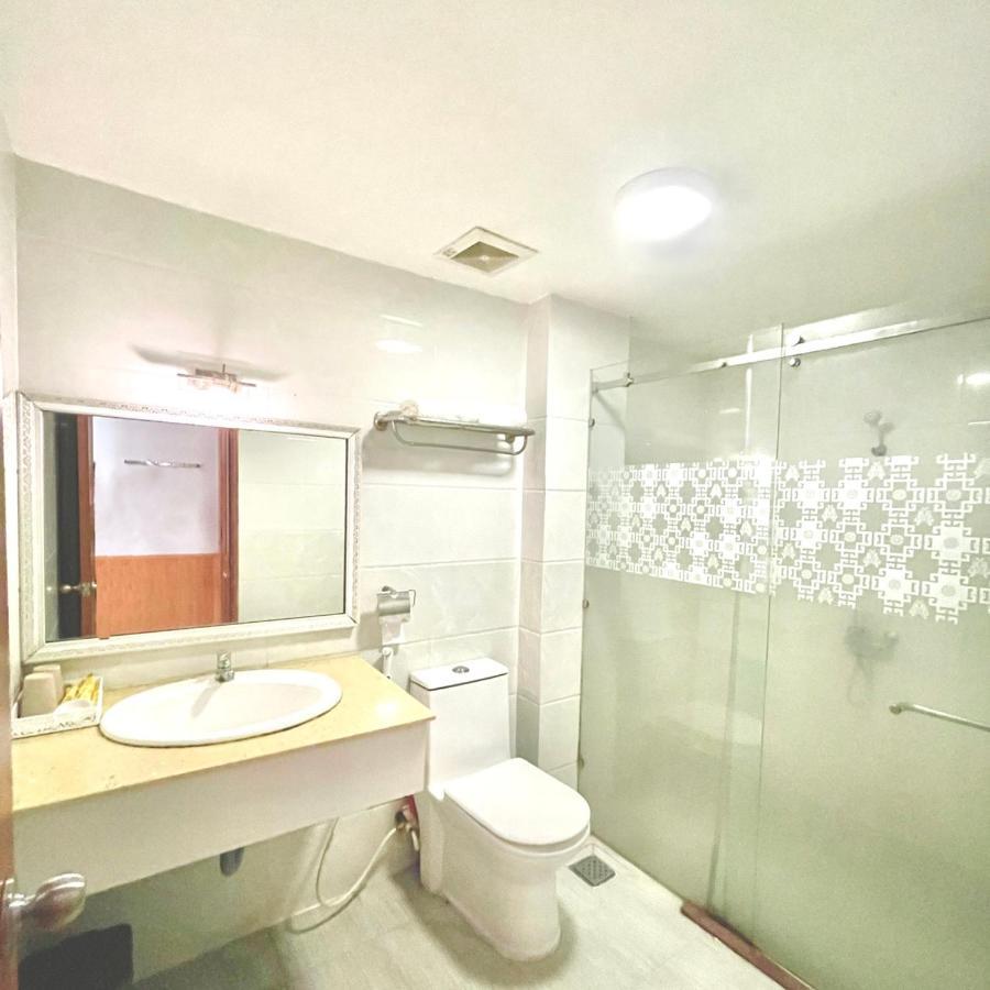 Mai Vang Hotel Ho Chi Minh City Exterior photo